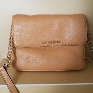 Michael Kors Body Crossover Bag